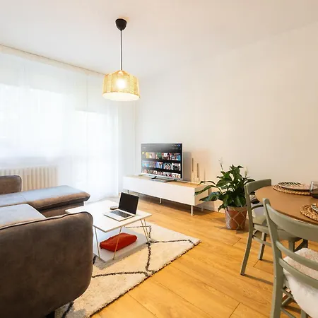 Moderni S Primym Vstupem Do Parku V Centru Ostravy Apartamento