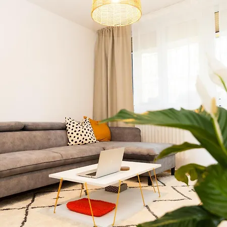 Apartament Moderni S Primym Vstupem Do Parku V Centru Ostravy Ostrawa